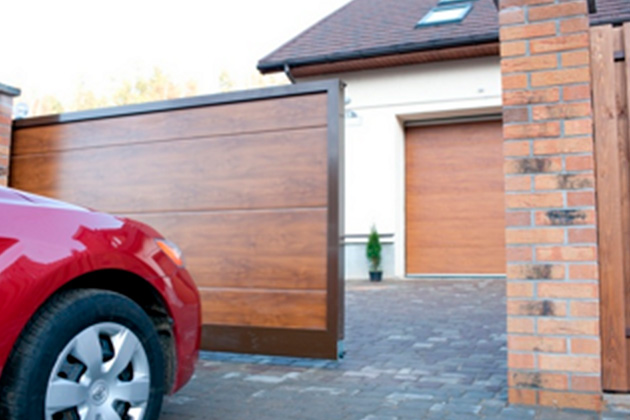 Відкатні ворота – мінімалістично та практично