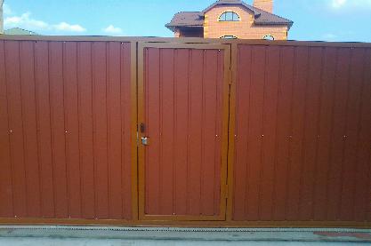 Калитка встроенная в откатные ворота. Осокорки