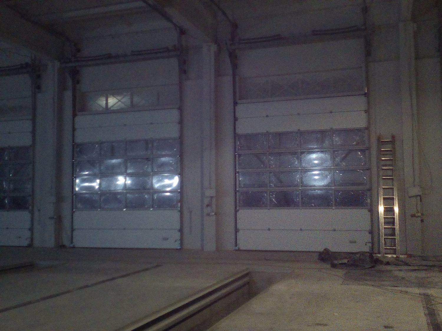 Промышленные секционные ворота Alu Therm