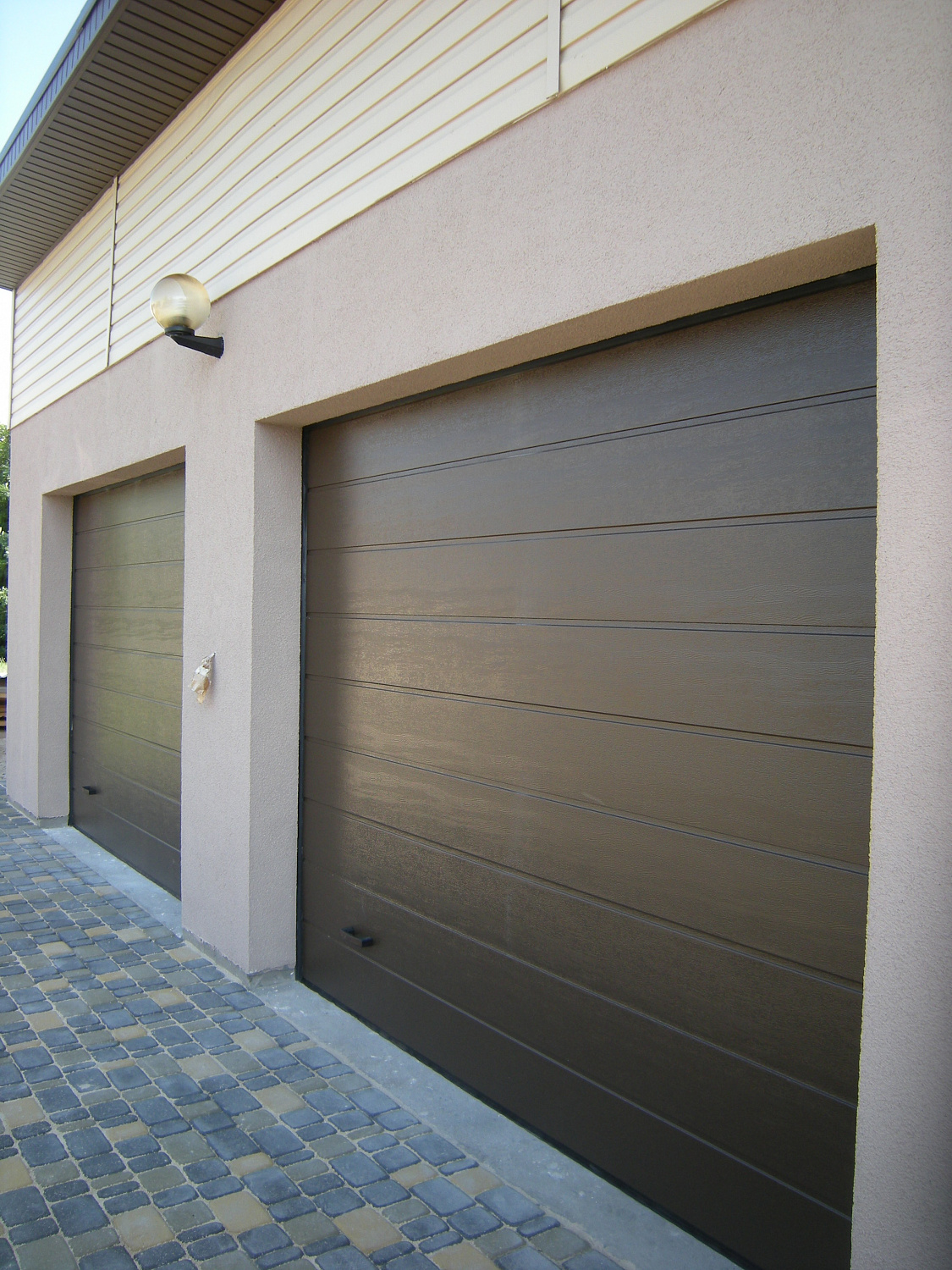 Ворота секционные автоматические Trend с пружиной растяжения.