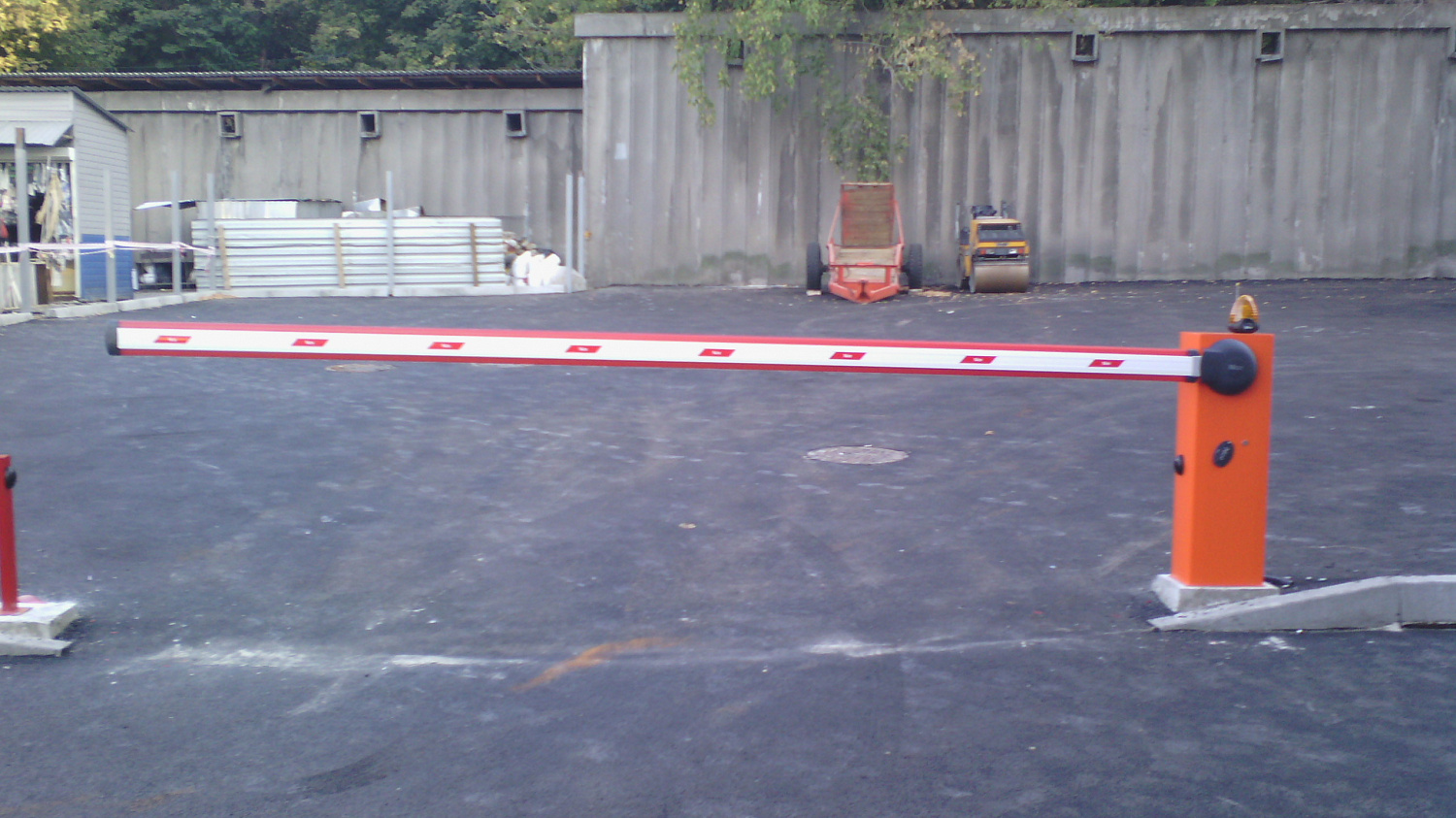 Шлагбаум Wil4 c изломом стрелы.