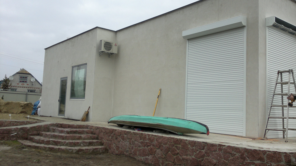 Автоматические роллеты из алюминиевого экструдированного профиля.  