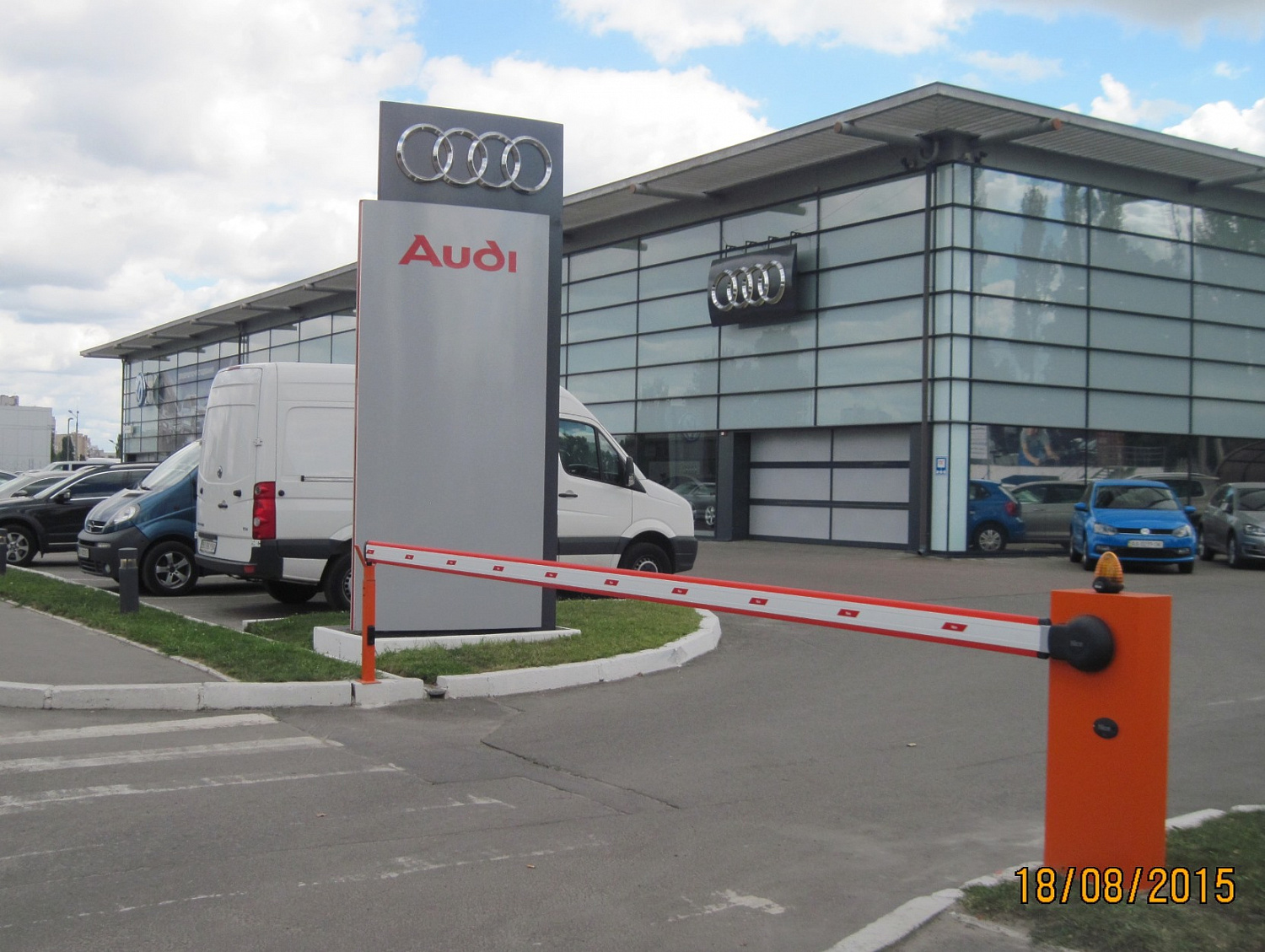 Шлагбаум Wil6 Порше Захід.