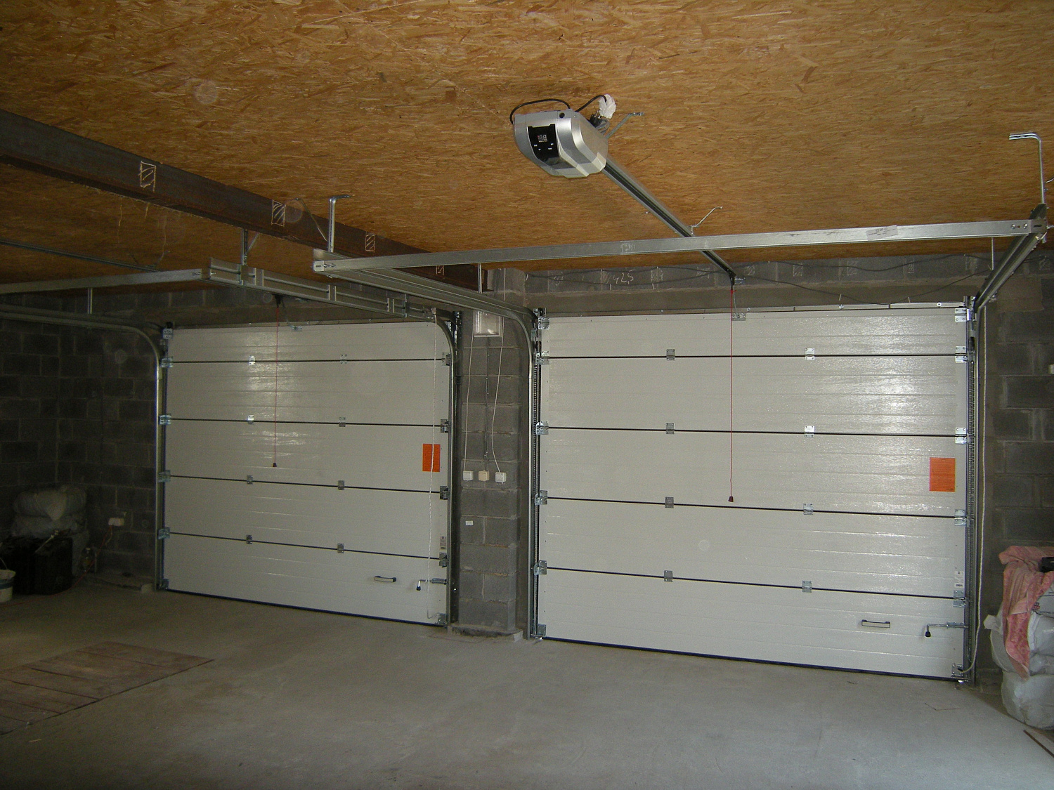 Ворота секционные автоматические Trend с пружиной растяжения.