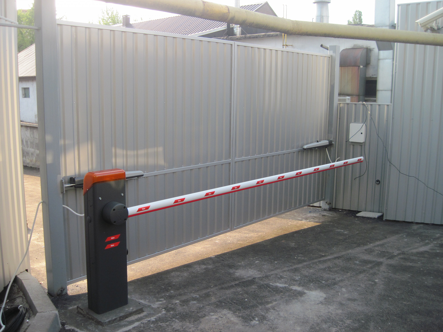 Въездная группа завода Фарма Стар. Киев