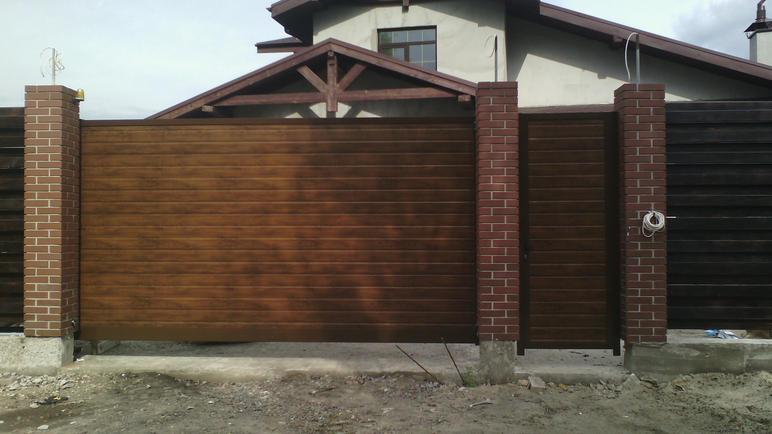 Откатные ворота и калитка серии ADS400. Рожны