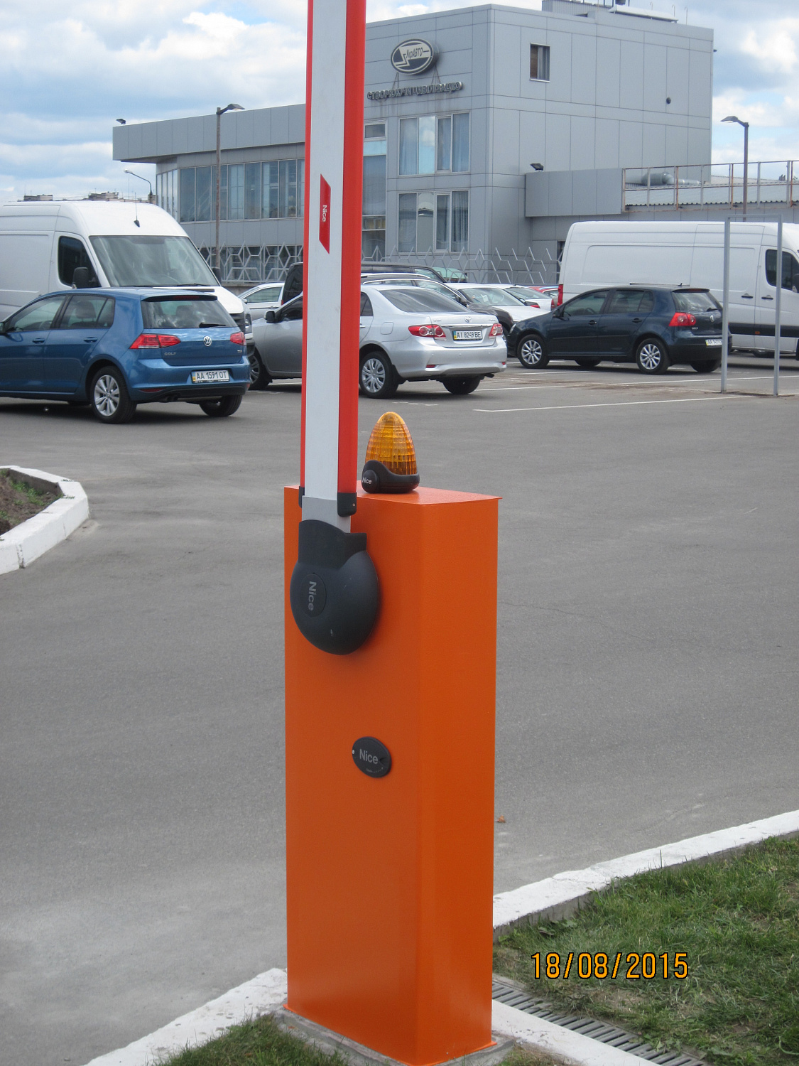 Шлагбаум Wil6 Порше Захід.