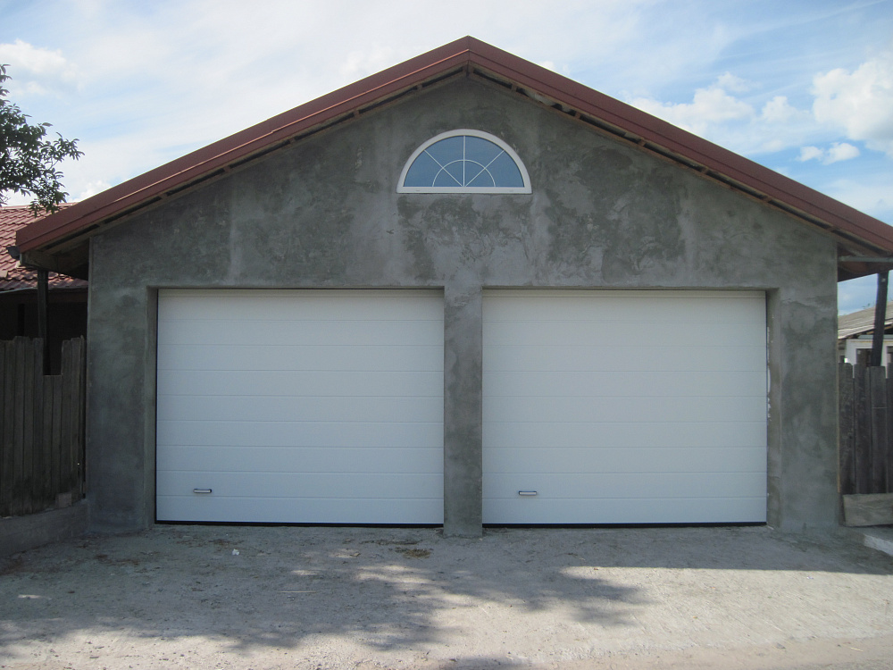 Ворота гаражные Алютех. Панель М-гофр, цвет белый,торсионные пружины.