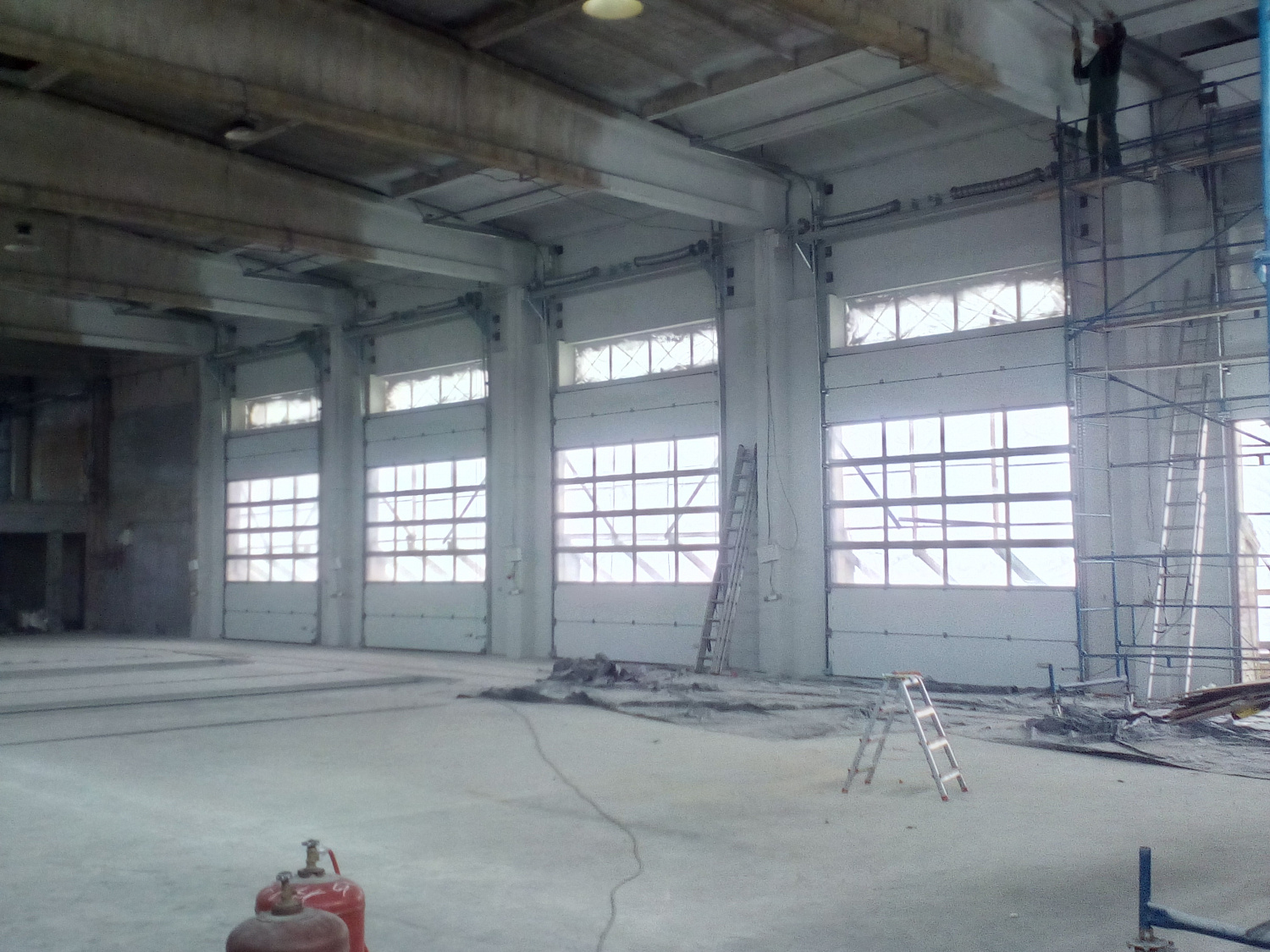 Промышленные секционные ворота Alu Therm