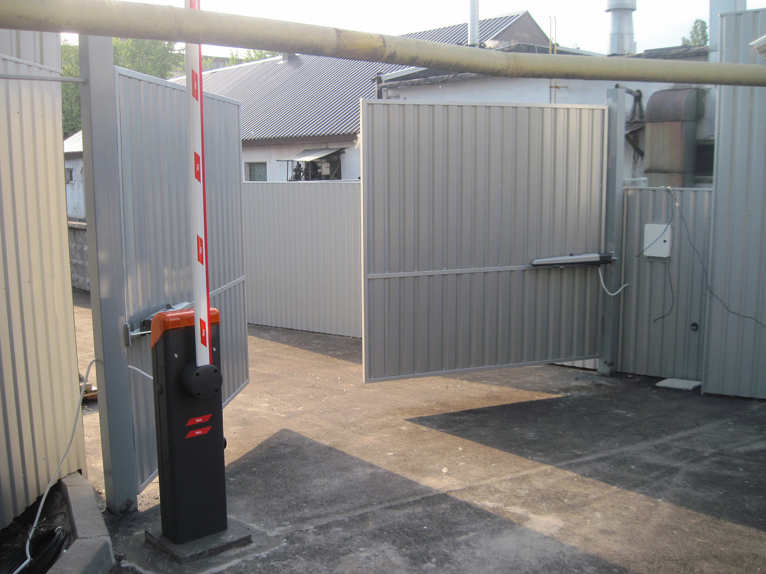 Въездная группа завода Фарма Стар. Киев