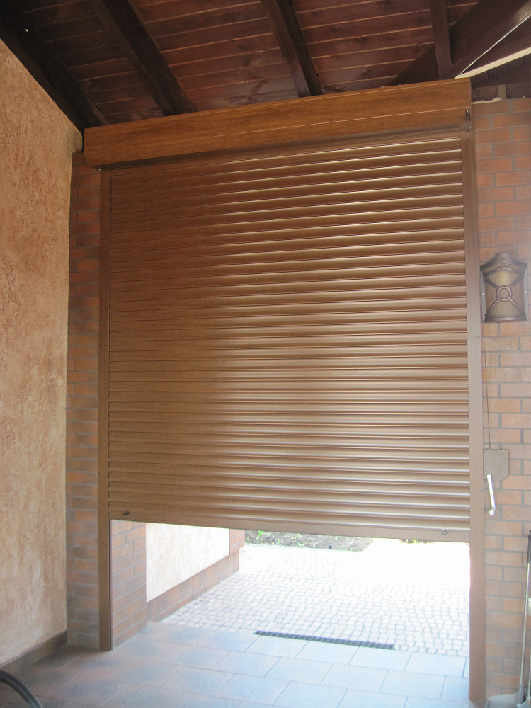 Ролети колір золотий дуб, управління укладальник для шнура редукторний.