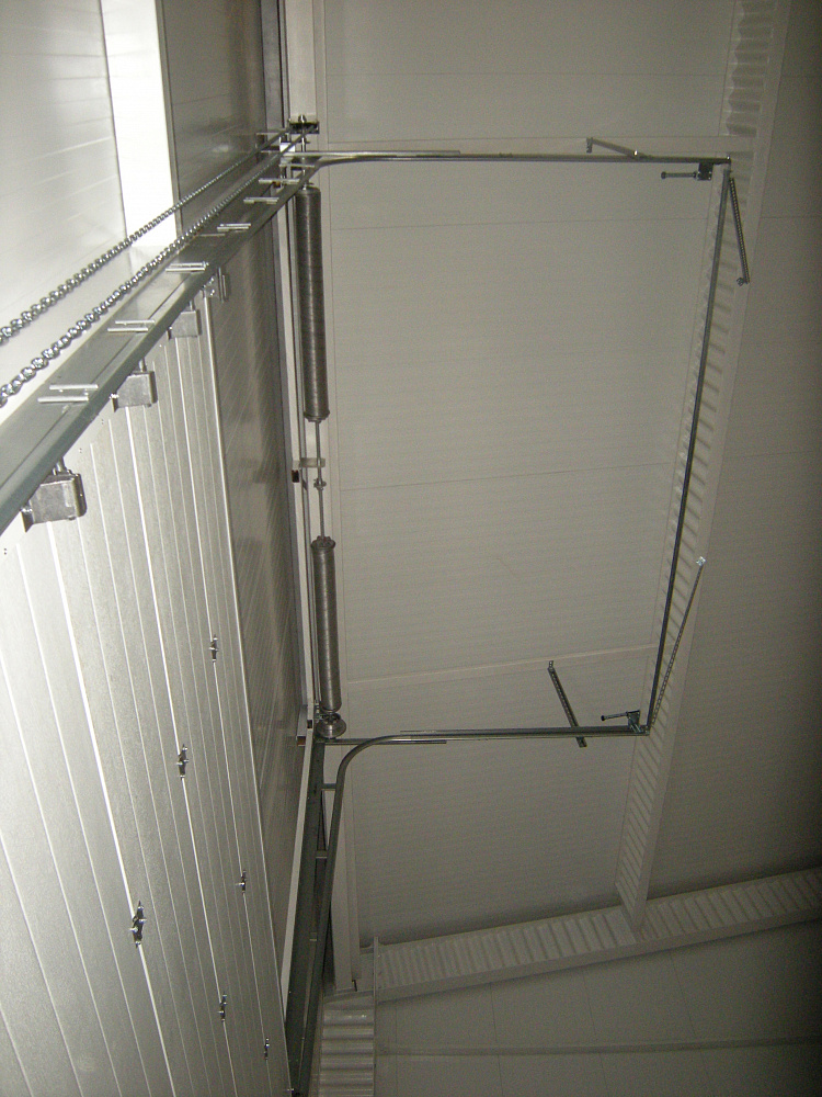 Ворота промышленные.