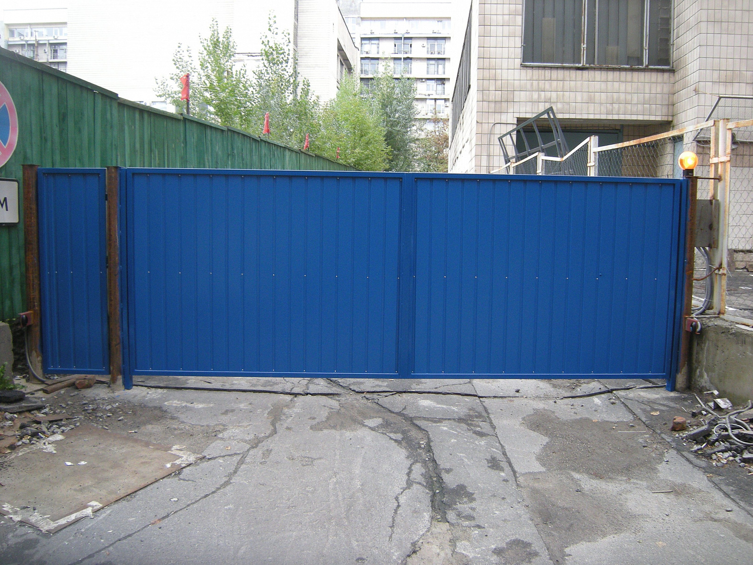 Распашные ворота. Проём 5500х2300мм