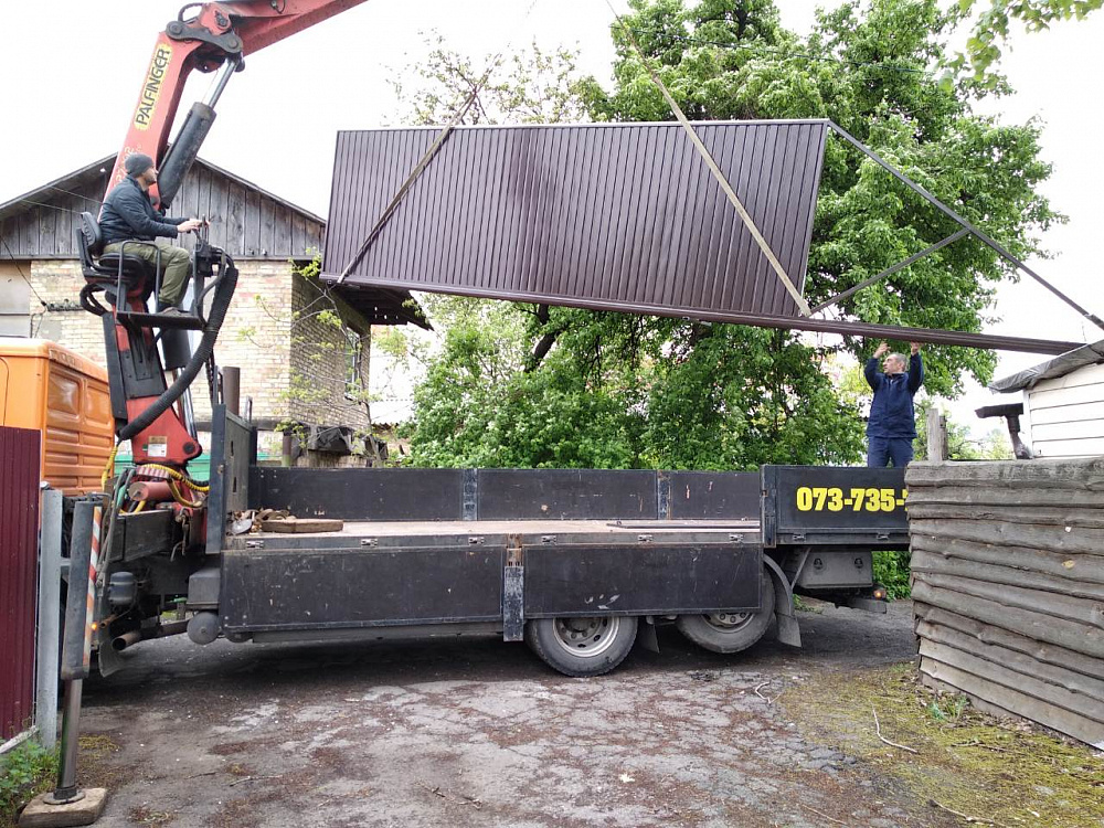 Відкатні ворота.