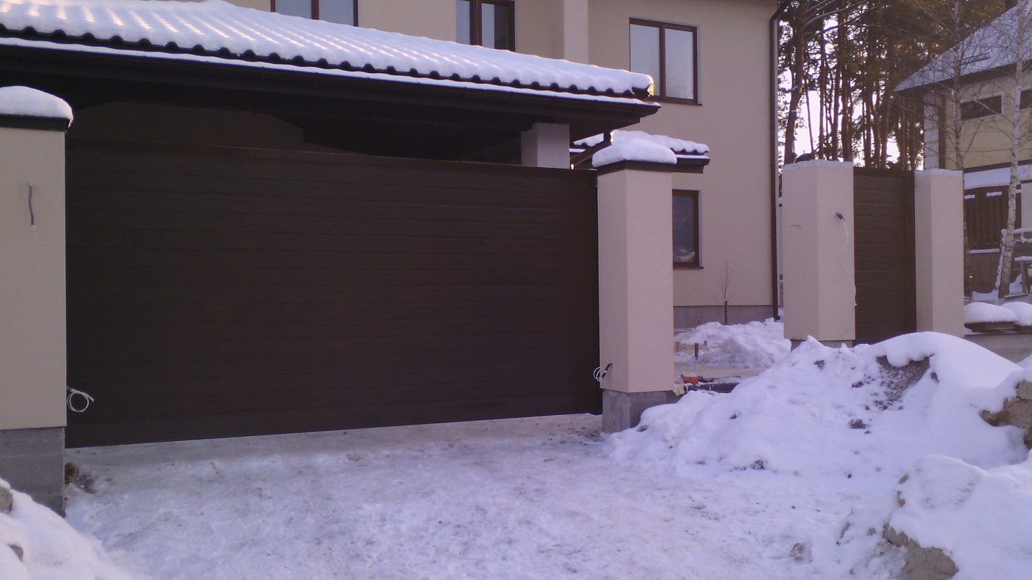 Откатные ворота и калитка серии ADS400. Малютенка