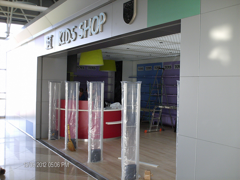 Алюминиевые роллетные решетки, в аэропорту Борисполь терминал F.