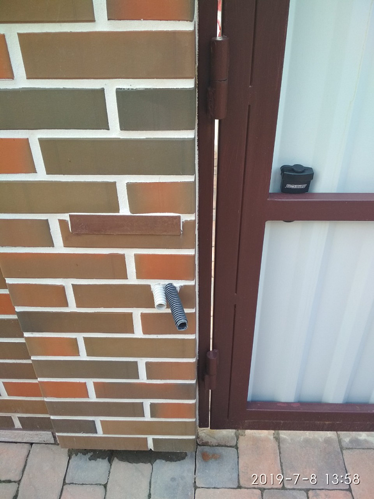 Ворота распашные с автоматикой Comunello Abacus