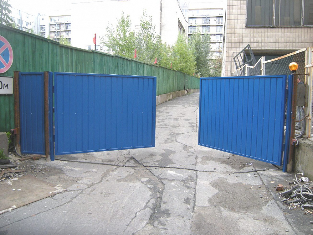 Распашные ворота. Проём 5500х2300мм