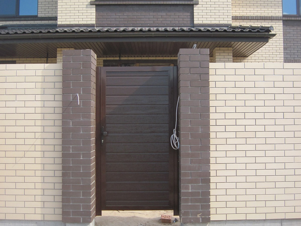 Алюмінева хвііртка серії ADS 400. Бровари.