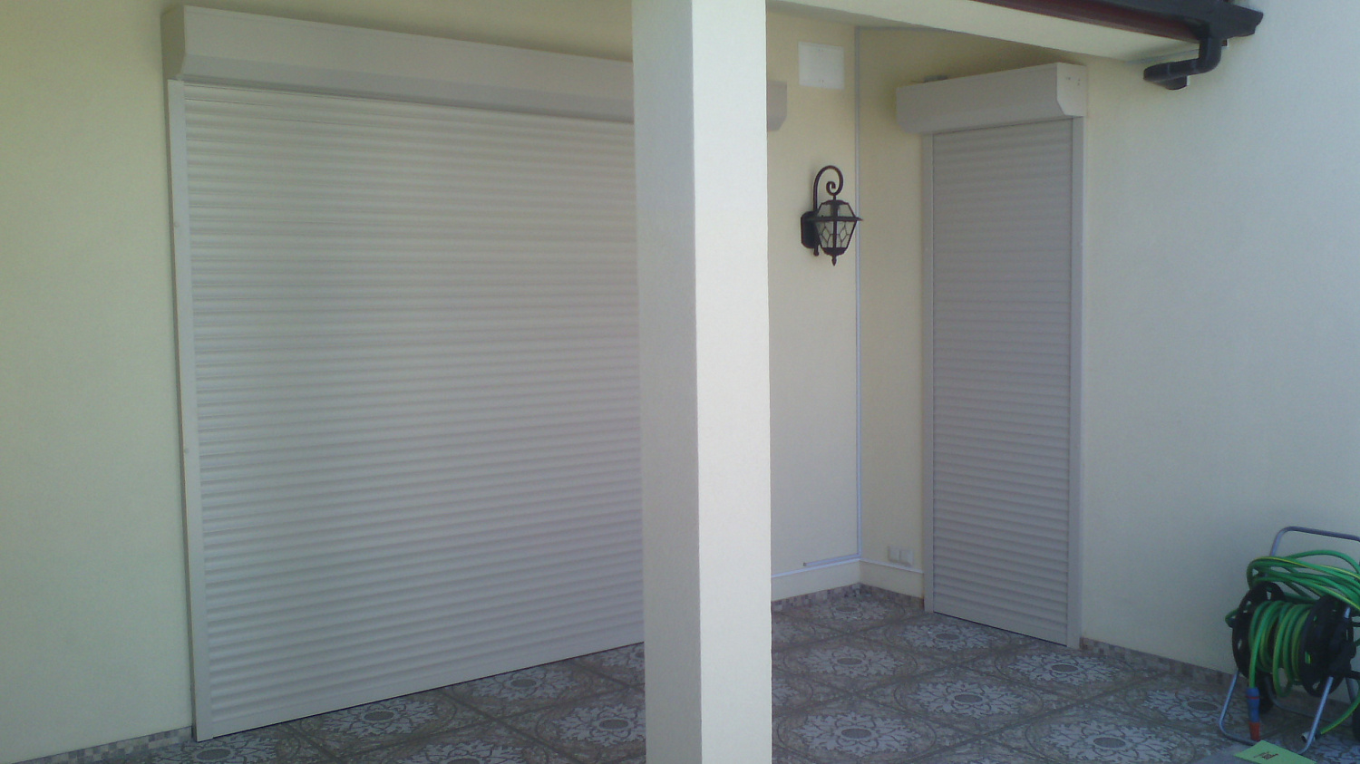 Ролети автоматичні, управління з пульта.